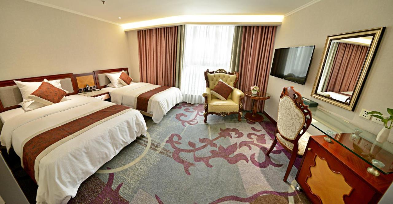 Hotel Guia Macao Esterno foto